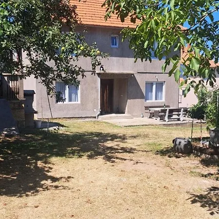 בית נופש Kuca Za Odmor Domacinstvo Jelkici זבורניק