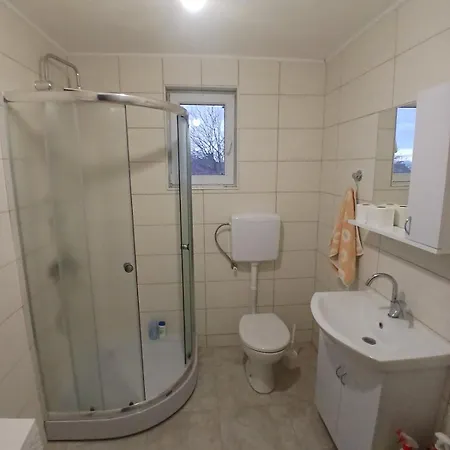 Domacinstvo Jelkici