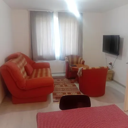 Domacinstvo Jelkici Hébergement de vacances *