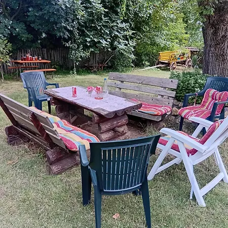 Domacinstvo Jelkici Hébergement de vacances